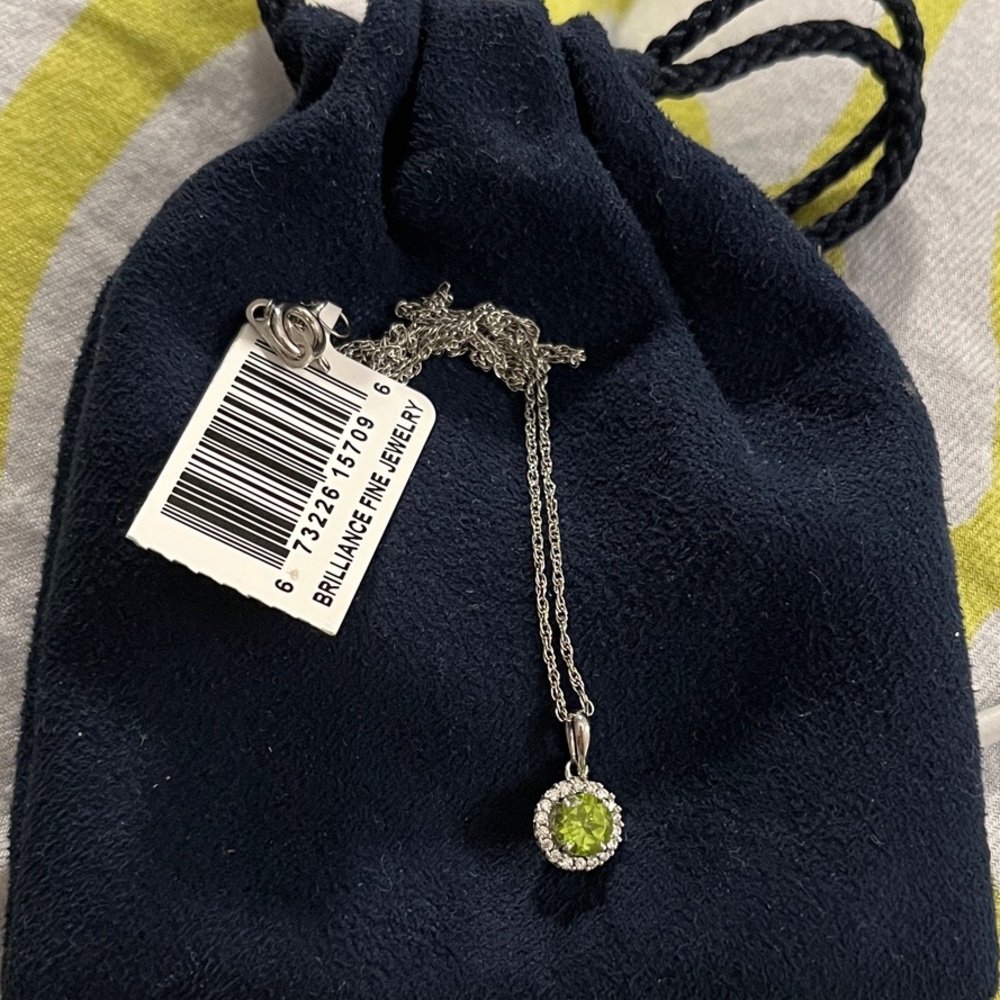 Silver Necklace with Peridot Gemstone Pendant